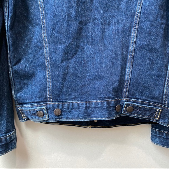 Levi’s Denim Trucker Jean Jacket - Picture 11 of 13